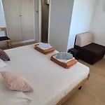 クスト * ムリニ