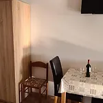 Kust * Mlini