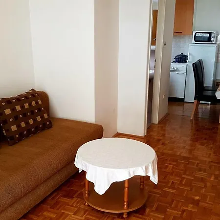 Kust Apartman Mlini