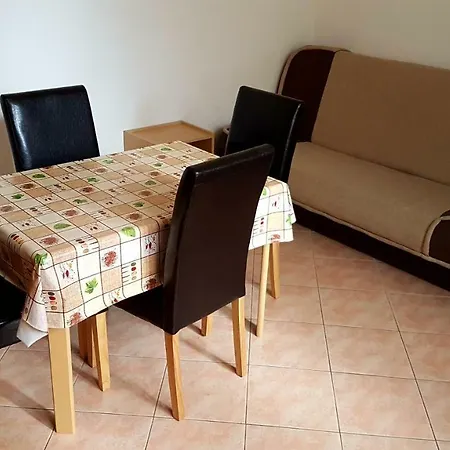 Kust Apartment